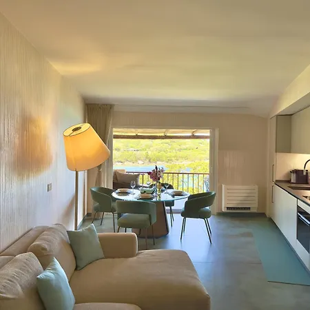 Lägenhet Luxury Seafront - Access - Parking & Wifi - By Coral