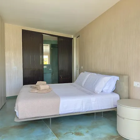 Lägenhet Luxury Seafront - Access - Parking & Wifi - By Coral Porto Cervo