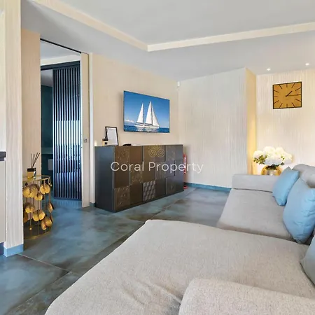 Luxury Seafront - Access - Parking & Wifi - By Coral Apartamento *