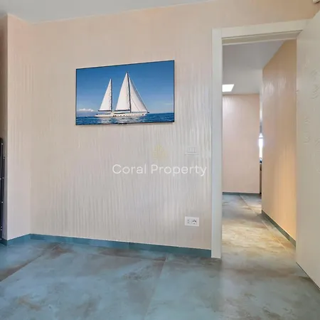 Luxury Seafront - Access - Parking & Wifi - By Coral Apartamento Porto Cervo