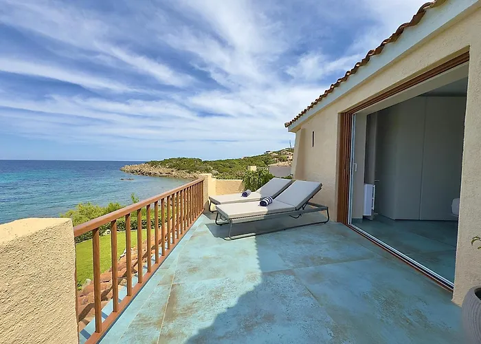 Luxury Seafront - Access - Parking & Wifi - By Coral Apartment Porto Cervo