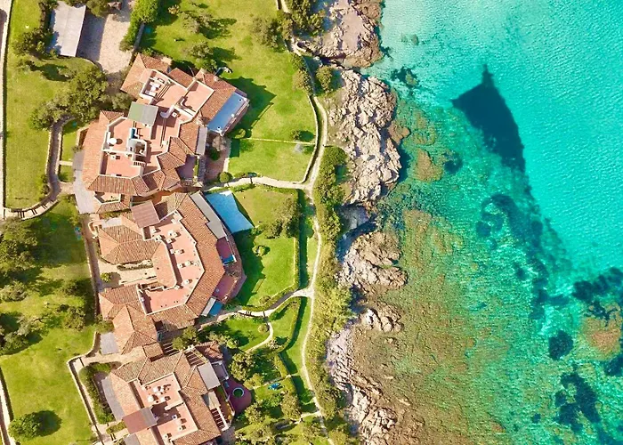 Luxury Seafront - Access - Parking & Wifi - By Coral *