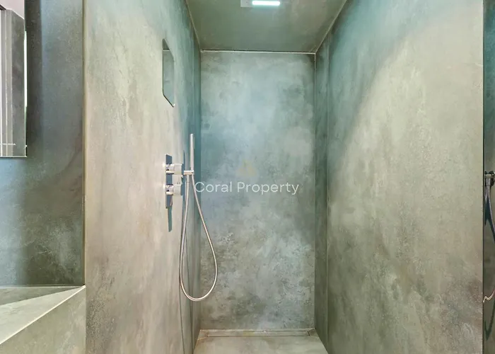 Apartment Luxury Seafront - Access - Parking & Wifi - By Coral Porto Cervo