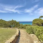 Luxury Seafront - Access - Parking & Wifi - By Coral Lejlighed Porto Cervo