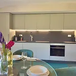 Luxury Seafront - Access - Parking & Wifi - By Coral Apartamento *