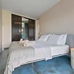 Luxury Seafront - Access - Parking & Wifi - By Coral