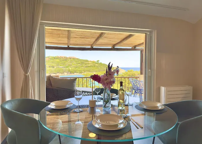 Luxury Seafront - Access - Parking & Wifi - By Coral Porto Cervo