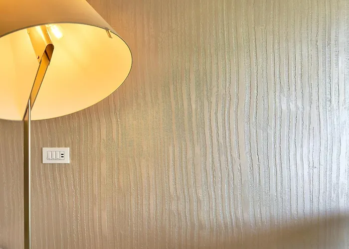 Luxury Seafront - Access - Parking & Wifi - By Coral *