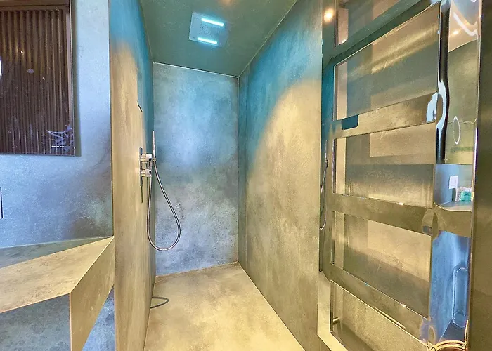 Apartment Luxury Seafront - Access - Parking & Wifi - By Coral